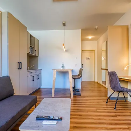 Nicetostay Aparthotel