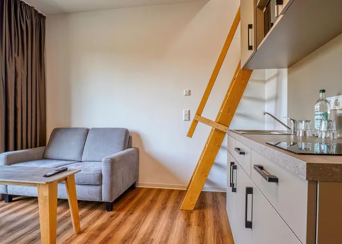 아파트호텔 Nicetostay By Fairway