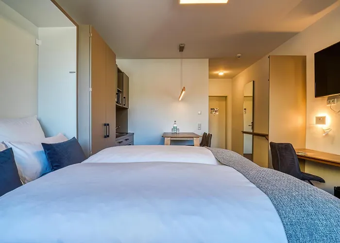 Nicetostay By Fairway Apartahotel 3*