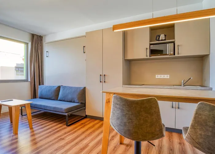 Apartahotel Nicetostay By Fairway